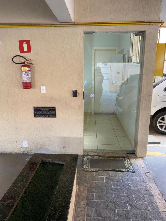 Ferienwohnung Otima Localizacao! Uberlândia Exterior foto